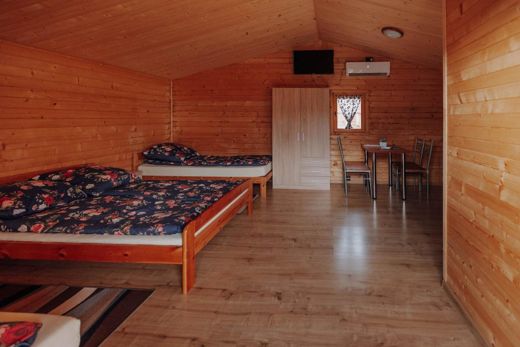Lila Noclegi Zator Esterno foto